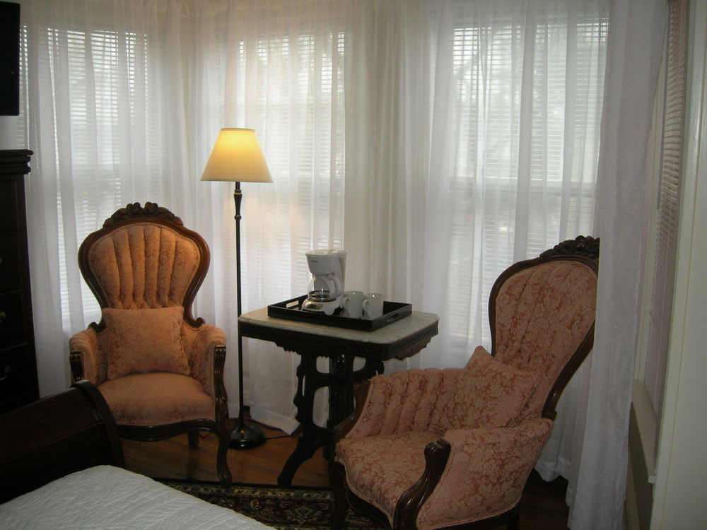 Nantucket White House Inn Экстерьер фото